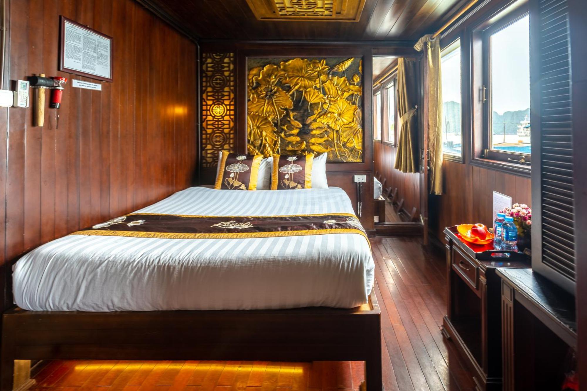Renea Cruises Halong Hotel Ha Long Exterior photo