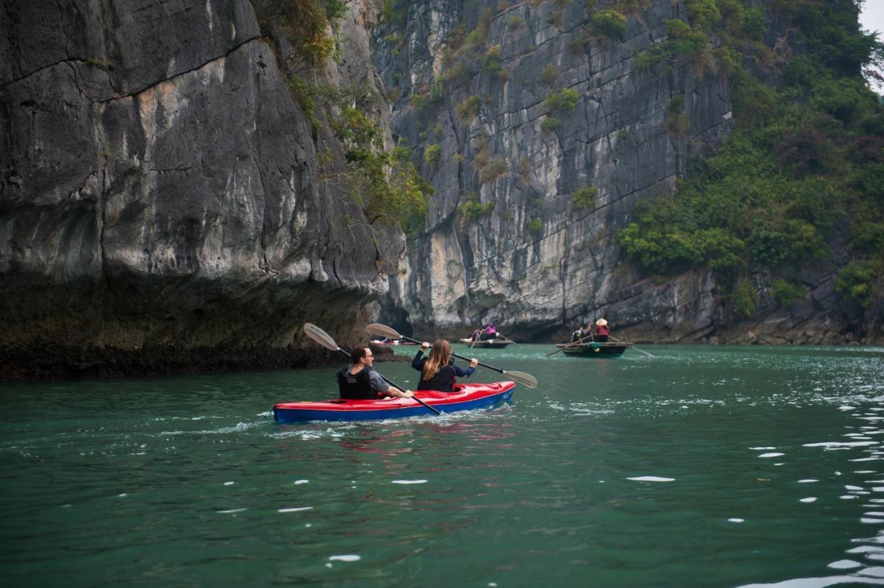 Renea Cruises Halong Hotel Ha Long Exterior photo