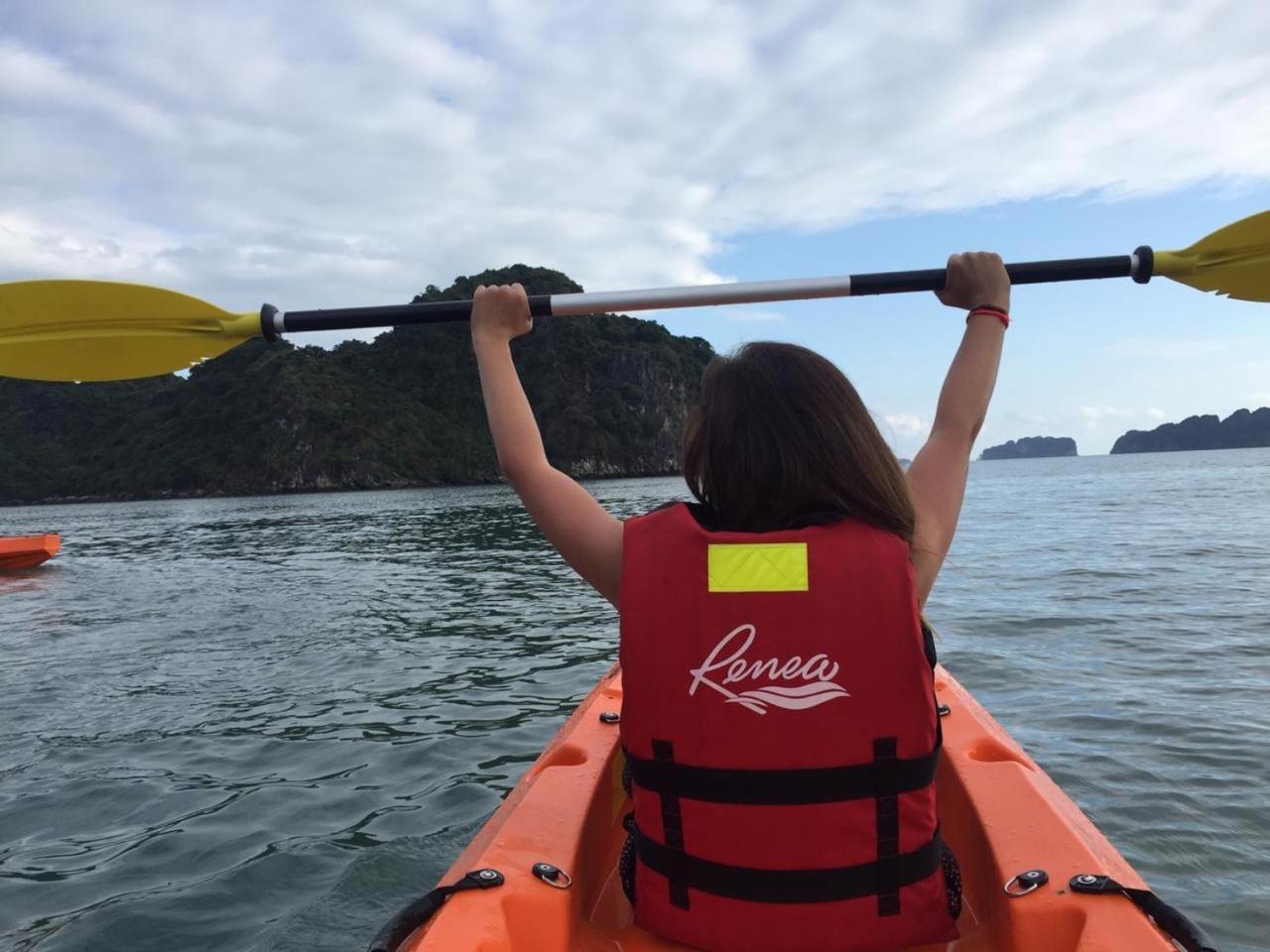 Renea Cruises Halong Hotel Ha Long Exterior photo