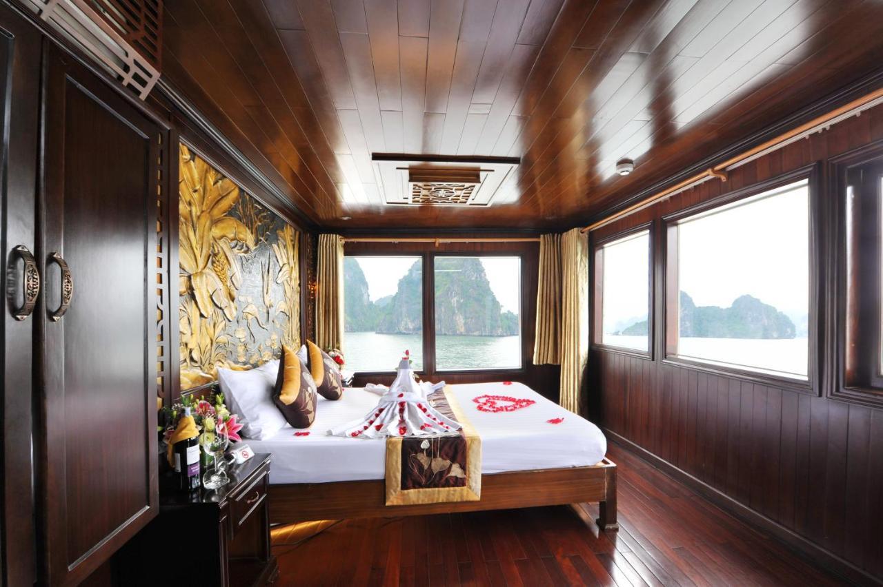 Renea Cruises Halong Hotel Ha Long Exterior photo