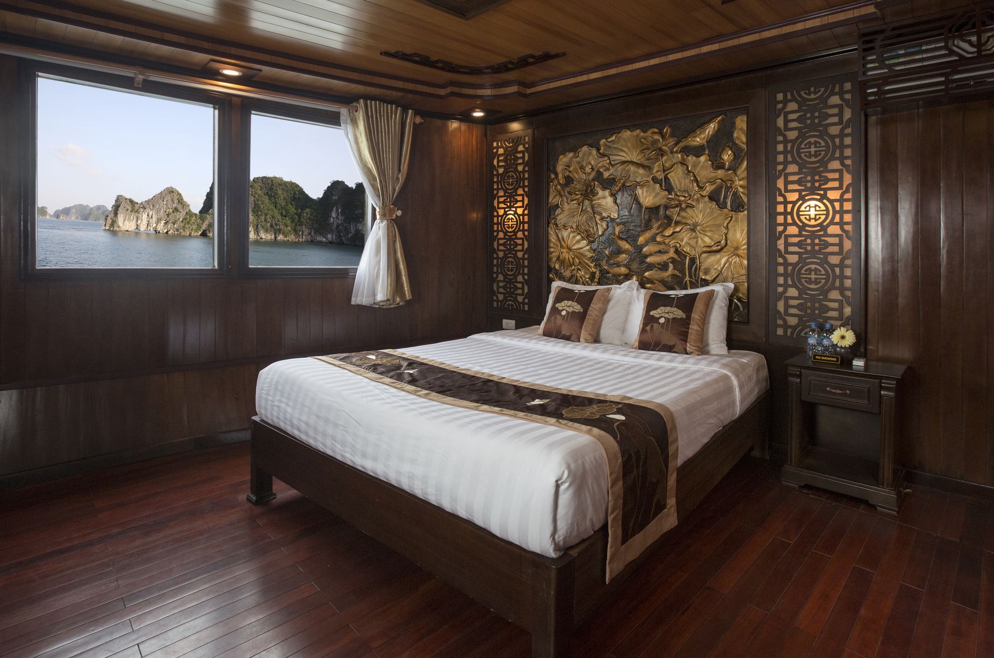 Renea Cruises Halong Hotel Ha Long Exterior photo
