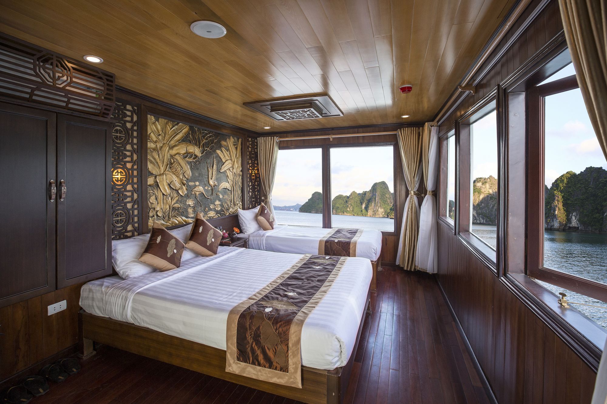 Renea Cruises Halong Hotel Ha Long Exterior photo